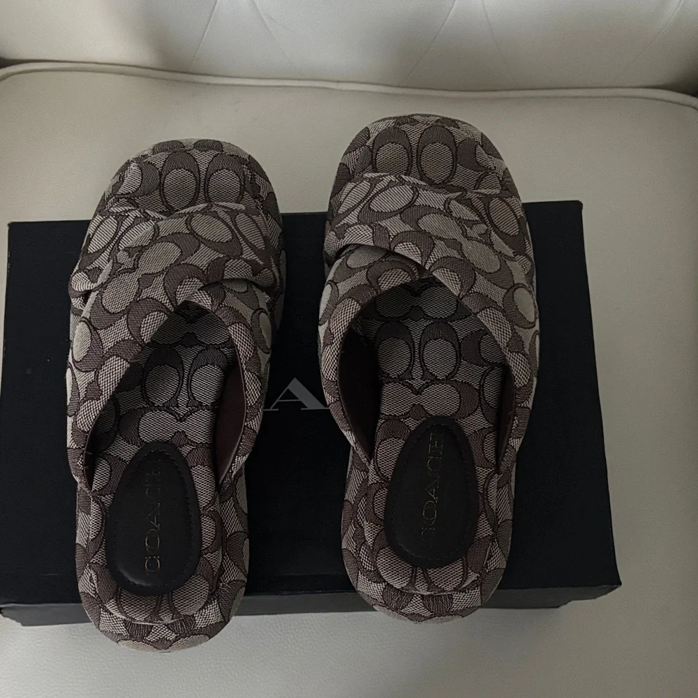 Coach Penelope BubblePlatform Signature Brown Slide Sandals - Picture 11 of 11